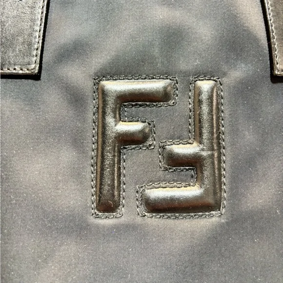 ❤️ Fendi Vintage Black Nylon Tote Bag A101P63